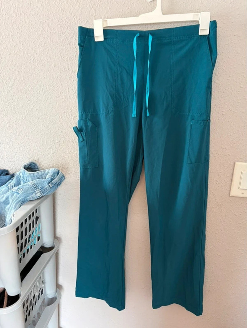 Carhartt Force Teal Blue Scrub Pants size L regular. 30in inseam